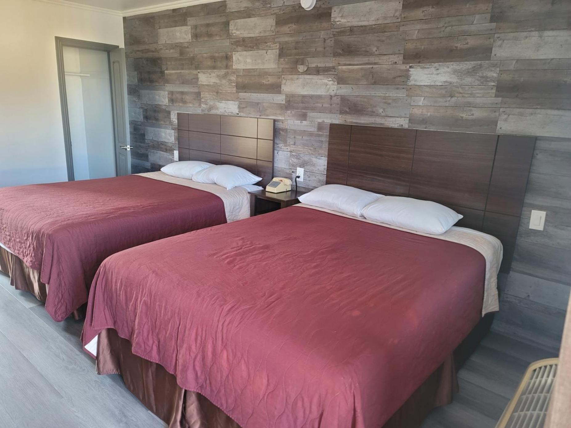 Whittier Travel Inn Экстерьер фото