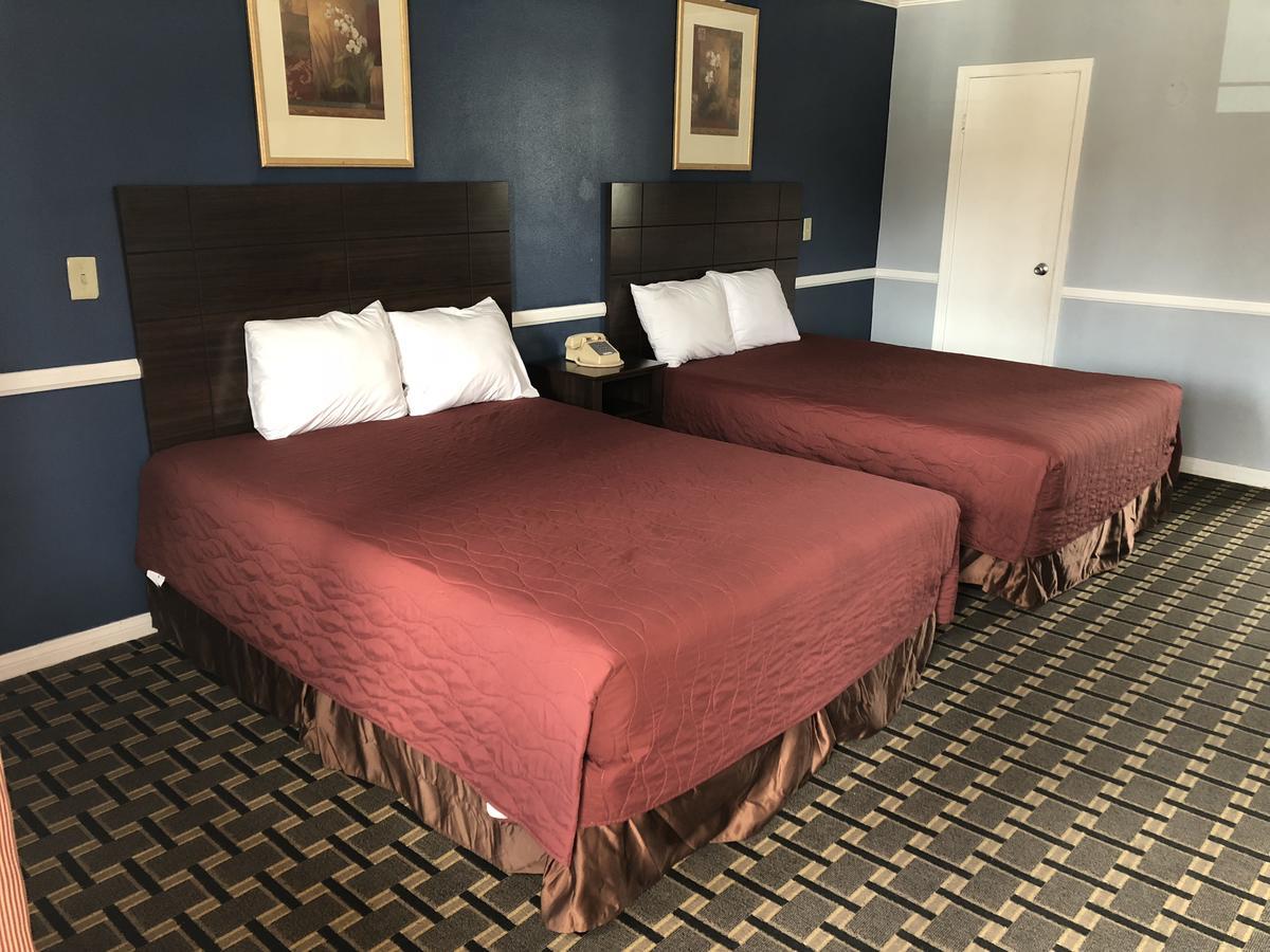 Whittier Travel Inn Экстерьер фото