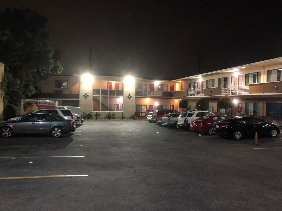 Whittier Travel Inn Экстерьер фото