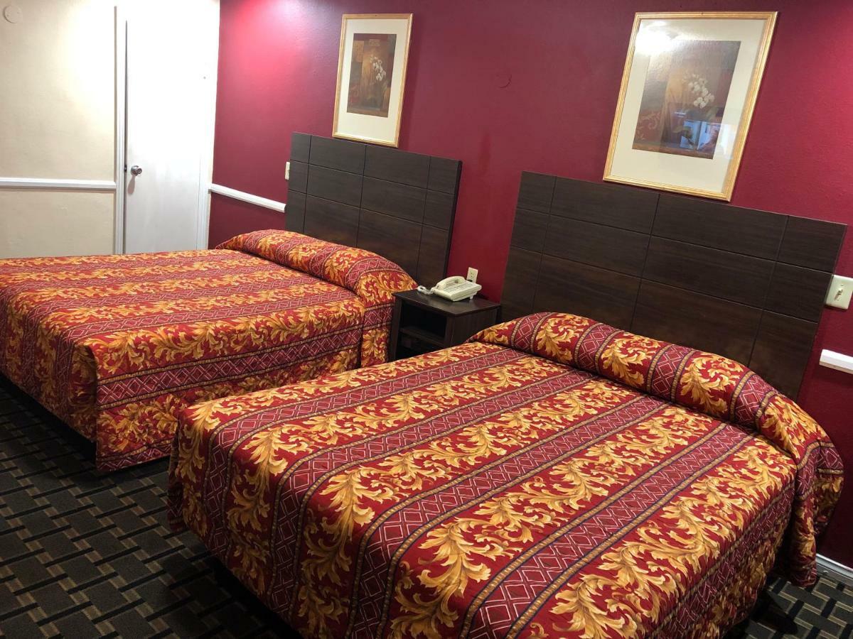 Whittier Travel Inn Экстерьер фото